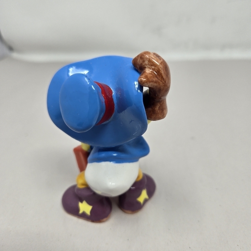 Donald Duck Enesco Walt Disney Donald As A Cowboy For Halloween Figurine - Picture 4 of 11